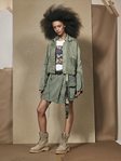 Cazadora verde de la colección 'SRPLS 2' de Zara