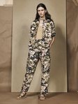 Conjunto de estampado de camuflaje de la colección 'SRPLS 2' de Zara