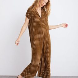 Mono de lunares de la colección premamá primavera 2019 de Zara