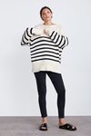 Jersey de rayas marineras de la colección premamá primavera 2019 de Zara