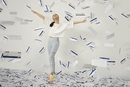 Selena Gomez con zapatillas 'SG Slip-on' color sunrise de Puma