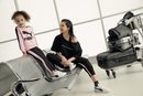 Selena Gomez con zapatillas 'Cali B+W' de Puma