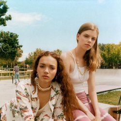 Mallas tie dye de la colección 'BSK Teen' de Bershka