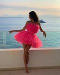 Kendall Jenner con vestido de tul con vuelo de Giambattista Valli x H&M