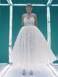 Vestido tipo corsé de encaje de Giambattista Valli x H&M