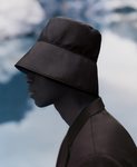 Gorro marrón de la colección de primavera 2019 de COS