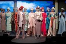 Carrusel de modelos al final de desfile de la colección crucero de Juan Duyos para 'Alta Mar'