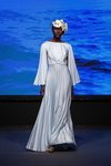 Vestido azul bebé de tablas con mangas acampanadas de la colección crucero de Juan Duyos para 'Alta Mar'