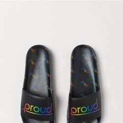 Chancletas de la colección 'Love for All' de H&M