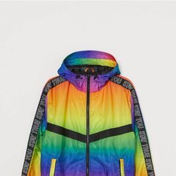 Chaqueta de la colección 'Love for All' de H&M