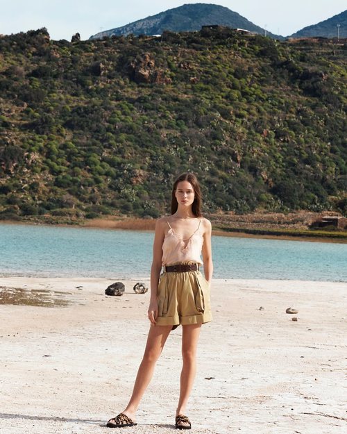 Top camisero de la colección 'Ocean Breeze' de Alberta Ferretti