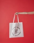 Bolsa estampada con Snoopy para la colección Bershka x Snoopy de verano 2019