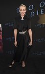 Jena Malone con conjunto de Paco Rabanne en la premier de 'The Dead Don't Die'