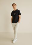 Camiseta de color negro con mensaje positivo de Mango para apoyar la lucha contra el cáncer de próstata