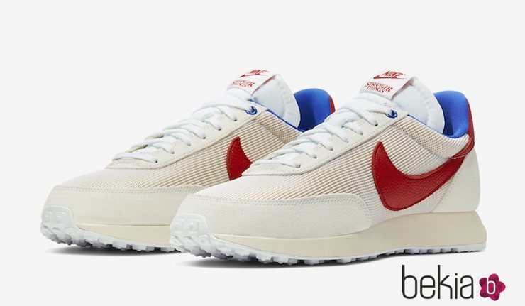 Modelo Tailwind en beige retro inspirado en Stranger Things para la nueva colección de Nike
