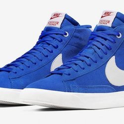 Modelo Blazer en azul inspirado en Stranger Things para la nueva colección de Nike