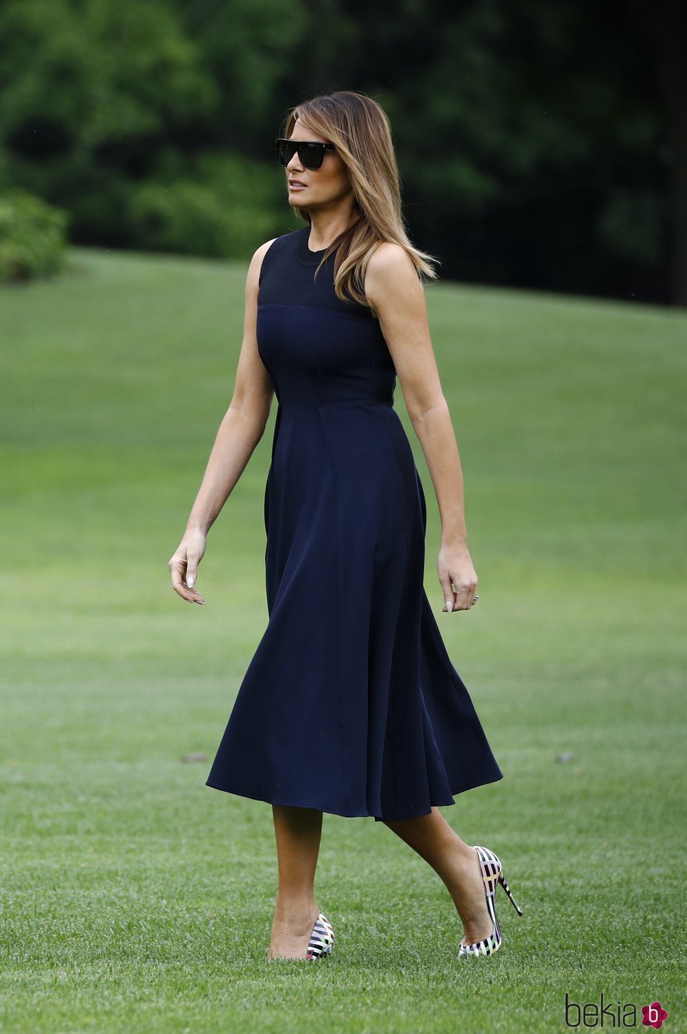 Melania Trump y su vestido 'little black dress' homenaje a Audrey Hepburn