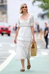 Karlie Kloss con un look ibicenco con todas las tendencias de esta temporada por Nueva York