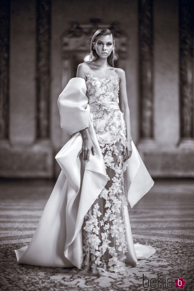 Vestido palabra de honor de Versace