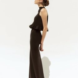 Vestido negro largo con efecto de dos piezas por los volantes de la cintura de la nueva colección de 'Shopie et Voilà'