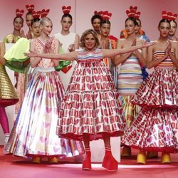 Ágatha Ruiz de la Prada durante la presentación de la colección primavera/verano 2020 en la MBFWMadrid 2019