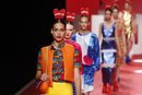 Carrusel de modelos en el desfile primavera/verano 2020 de Ágatha Ruíz de la Prada en la MBFWMadrid 2019
