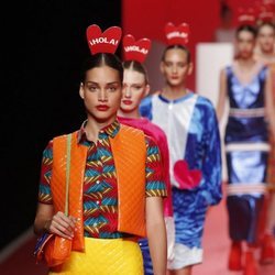 Carrusel de modelos en el desfile primavera/verano 2020 de Ágatha Ruíz de la Prada en la MBFWMadrid 2019