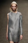Vestido estilo patrón en el desfile primavera/verano 2020 de The 2nd Skin Co en la MBFWMadrid julio 2019