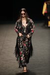 Inspiración andaluza y una chaqueta en mantón de manila en la colección primavera/verano 2020 de WallapopxMaríaEscoté