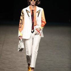 Look garçon y estética art decó en la colección primavera/verano 2020 de WallapopxMaríaEscoté