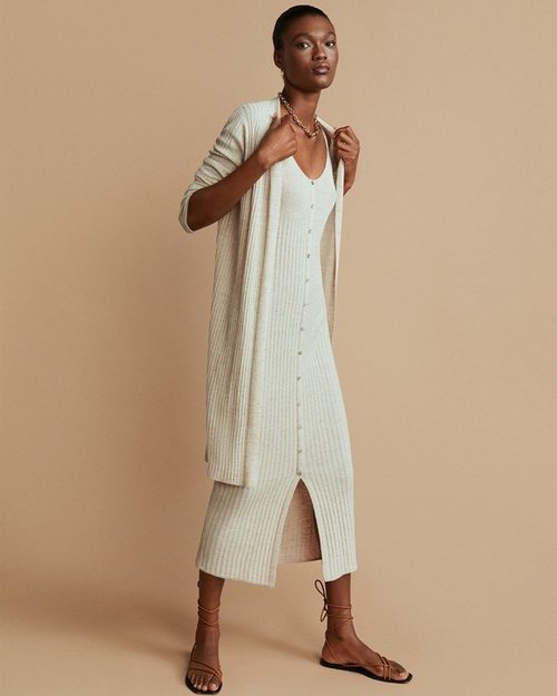 Vestido de canalé de la colección otoño/invierno 2019 de Mango