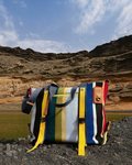 Bandolera de rayas de la nueva colección 'Eye Loewe Nature' de Loewe