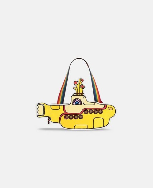 Bolso submarino de la nueva colección de Stella McCartney x The Beatles