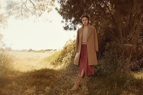 Falda midi de la colección otoño/invierno 2019 de Lefties