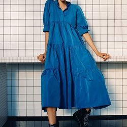 Maxi vestido azul de la colección 'Pretty Bold' de Zara TRF