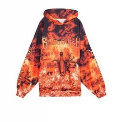 Sudadera con detalles de fuego de la colección Billie Eilish x Bershka