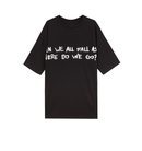 Camiseta negra serigrafiada con mensaje de la colección Billie Eilish x Bershka