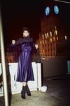 Vestido morado de la colección otoño/invierno 2019/2020 de Dolores Promesas