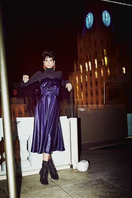 Vestido morado de la colección otoño/invierno 2019/2020 de Dolores Promesas