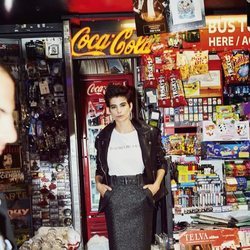 Falda brillante de la colección otoño/invierno 2019/2020 de Dolores Promesas