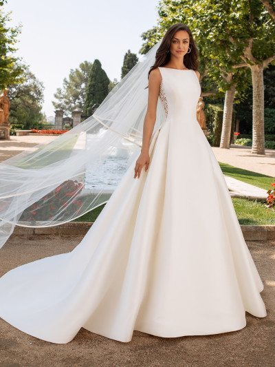 Vestido 'Elenco' de la colección 2020 de Pronovias