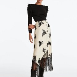 Falda estampada de la colección otoño/invierno 2019 de Uterqüe