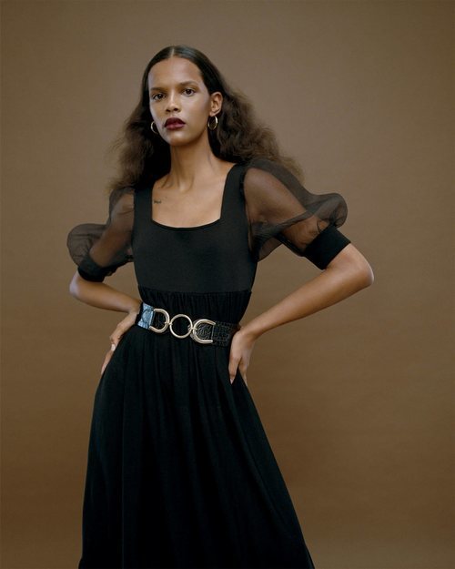 Vestido de la colección 'The Minimal Knitwear' de Zara