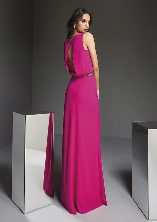 Espalda del vestido 'A touch of Sparkle nº51' de #PronoviasPink en colaboración con la AECC.