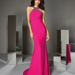 Vestido 'A touch of Sparkle' nº45 de la colección #PronoviasPink en colaboración con la AECC.
