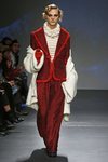 Traje dos piezas y blusa de la colección '1916' de Palomo Spain