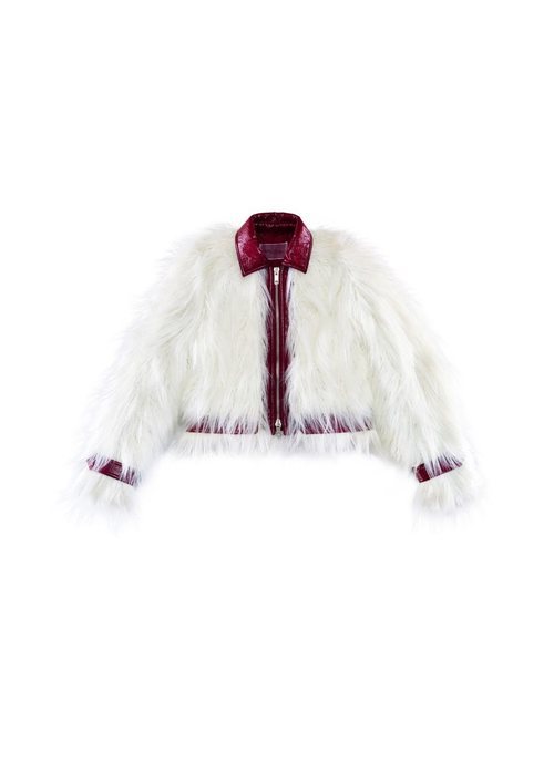 Chaqueta de pelo y cuero rojo de la colección de H&M y Giambattista Valli