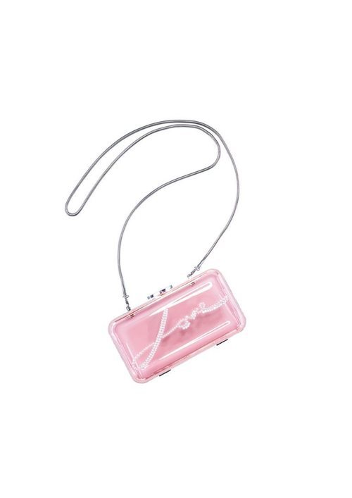 Clutch rosa de la colección de H&M y Giambattista Valli