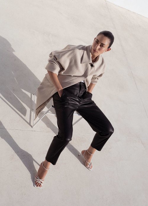 Abrigo largo de la colección otoño 2019 de Zara