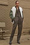 Chaqueta caqui con forro de borrego de 'Zara SRPLS' otoño 2019